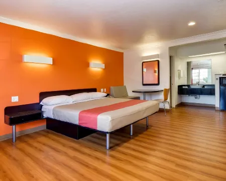 Motel 6 Garden Grove, CA Hotels in Garden Grove