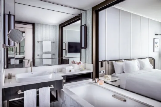 Cordis, Auckland by Langham Hospitality Group Отели рядом со станцией Grafton Railway Station