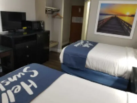 Days Inn by Wyndham Thomson Hotels in McDuffie County