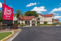 Red Roof Inn & Suites Brunswick I-95 Hotels in Dock Junction