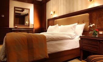 Helnan Landmark Hotel