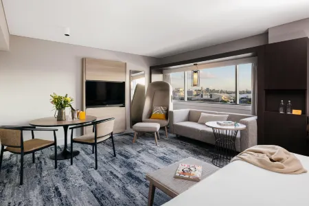 voco Brisbane City Centre Отели рядом с достопримечательностью «Cathedral Square»