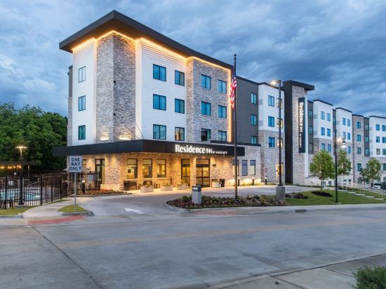 10 Best Hotels near The Shops at Clearfork, Fort Worth 2023