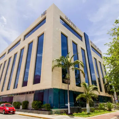 Hotel El Español Paseo de Montejo Hôtels à proximité de : Avenue Paseo de Montejo
