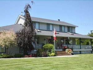 Mt Bakerview Bed and Breakfast