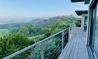 Welcome to Coteaux Blancs - Splendid Villa for 10 in the Heart of a Vineyard