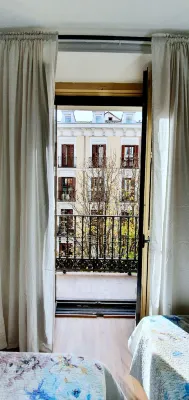 Hostal Alicante - พร้อมระเบียง