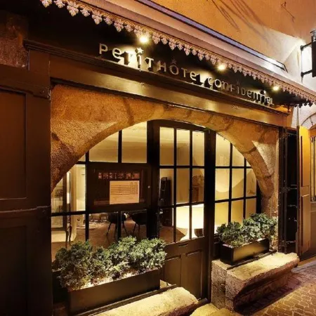 Petit Hôtel Confidentiel