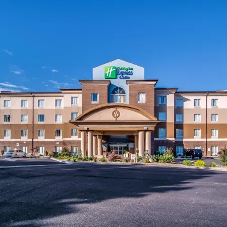 Holiday Inn Express & Suites WYTHEVILLE by IHG