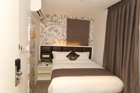 M&M Hotel