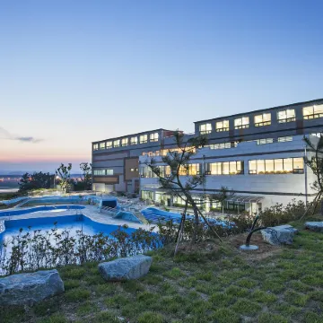 Sacheon Grand Tourist Hotel