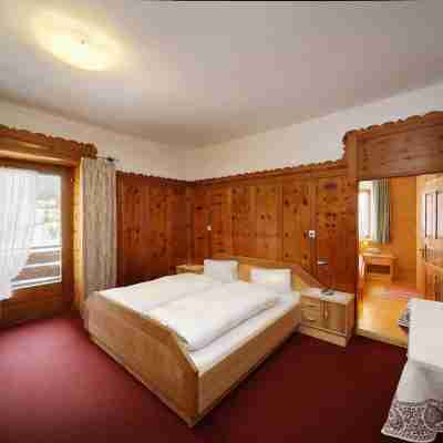 Hotel Edelweiss Rooms