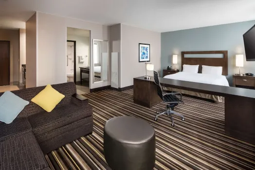 Hampton Inn & Suites Denver/Downtown-Convention Center Hotels near Bellco Theatre