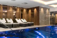 AlpenParks Taxacher Hotel & Apartment - С бассейном