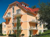 aja Nordperd & Villen Göhren Hotels in Middelhagen