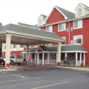 Econo Lodge Inn & Suites Hotels in Jackson County