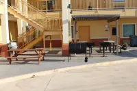 Horizon Inn & Suites