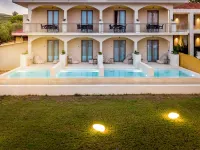 Agave Boutique Hotel - С бассейном