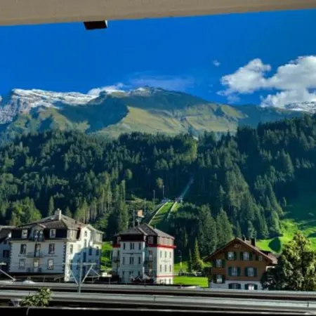 Hotel Crystal