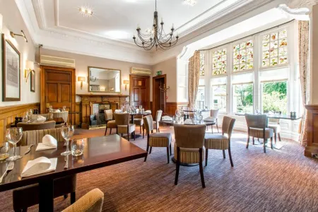 Sherbrooke Castle Hotel Отели рядом с Аэропорт Глазго Прествик