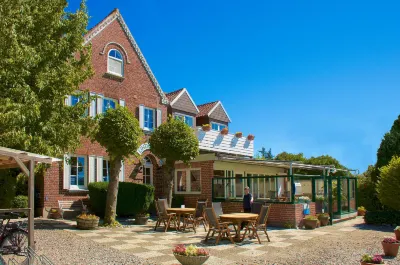 Lindenhof Hotel Garni Hotels in Fehmarn