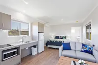 Valley Cabins by the Creek Hotels in 