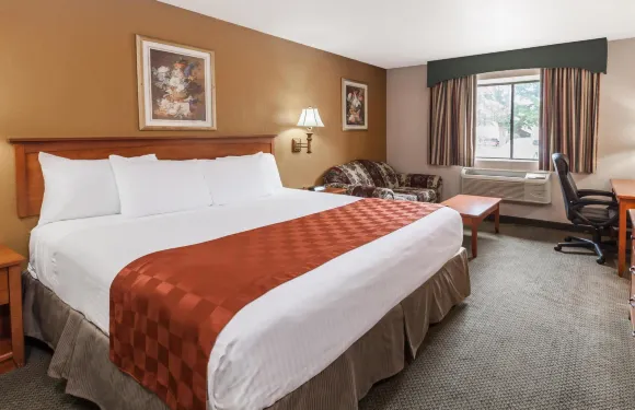 俄克拉何馬城機場北温德姆華美達酒店