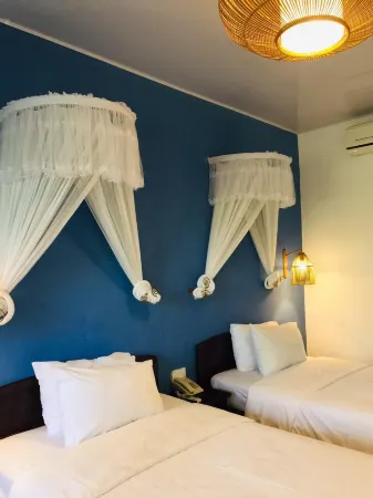 Lang Co Beach Resort Отели в г. Phu Loc