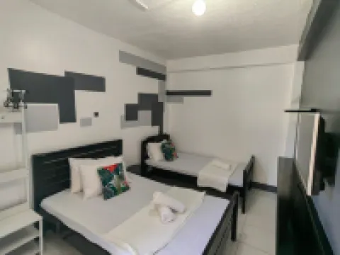 AA トラベラーズ パッド ラワグのホテル