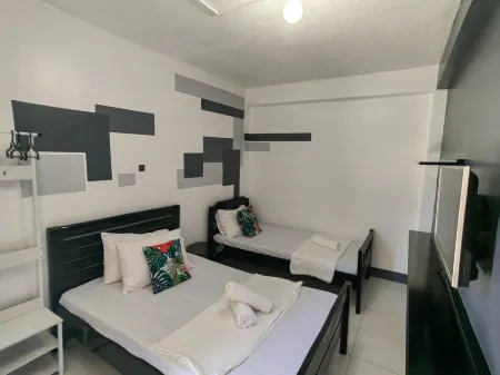 AA Travellers Pad Отели в г. Северный Илокос