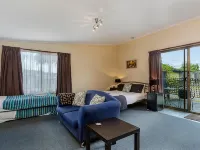 Smugglers Rest Apartments Dover Hotels in Alonnah