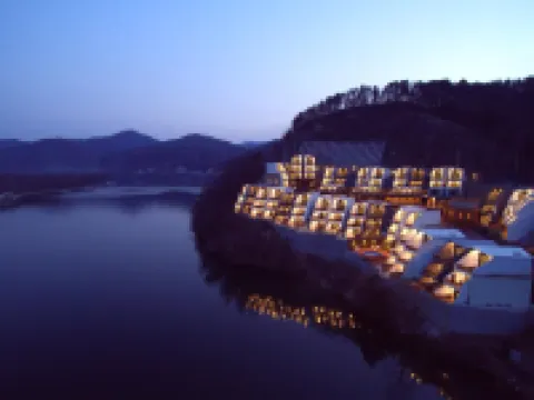 W Jiwoo Resort Hotels in Gapyeong-gun