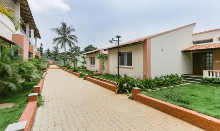 Treebo Laa Gardenia Resort, Nilavoor Lake