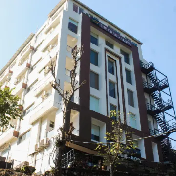 Kamay the Grand Alova