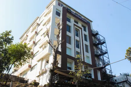 Kamay the Grand Alova