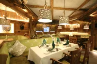 Schlosshotel Lacknerhof - breakfast
