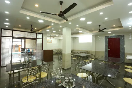 Jr Guest Home Отели рядом с достопримечательностью «Codissia Trade Fair Complex»