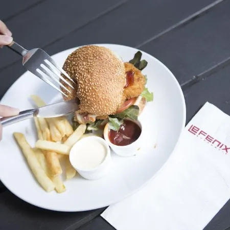 Le Fenix Sukhumvit 11 Bangkok Отели рядом с достопримечательностью «Район Нана»