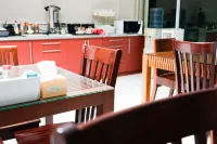 Kanavera House Serviced Apartment Hotel a Si Racha