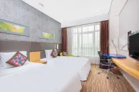 Holiday Inn Express BEIJING DONGZHIMEN by IHG - balcón