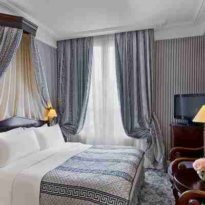 Le Dokhan’s Paris Arc de Triomphe, a Tribute Portfolio Hotel Rooms