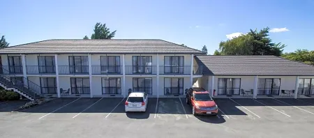 Asure Phoenix Motor Inn