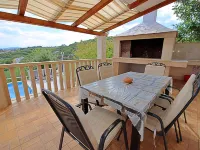 Villa Tonka Hotels in Sutivan
