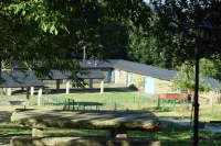 O Albergue Hotels near San Nicolas de Portomarin