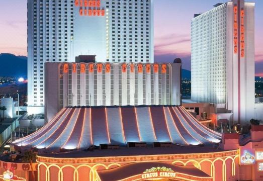 서커스 서커스 호텔, 카지노 & 띰 파크