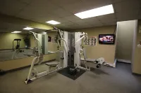 Tunnel Mountain Resort - Gym