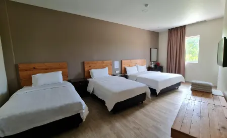 Sg. Paka Hotel