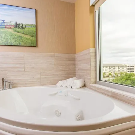 Cambria Hotel Plano - Frisco