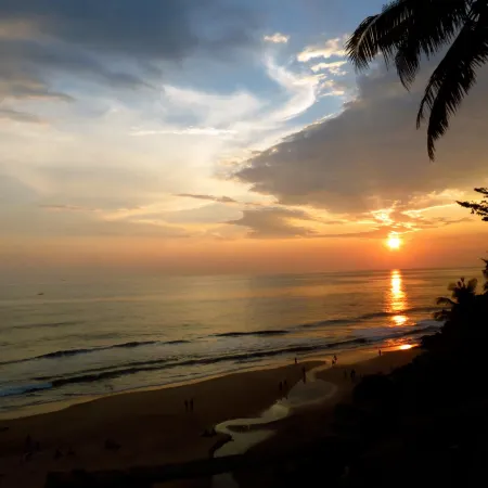 Black Beach Resort