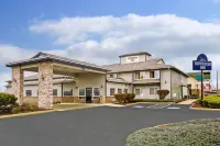 Toppenish Inn and Suites Hotels in Toppenish